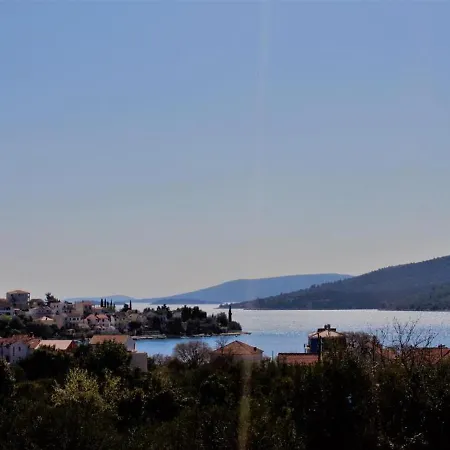 Vesna Apartment Seget Vranjica