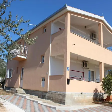 Apartment Vesna Seget Vranjica