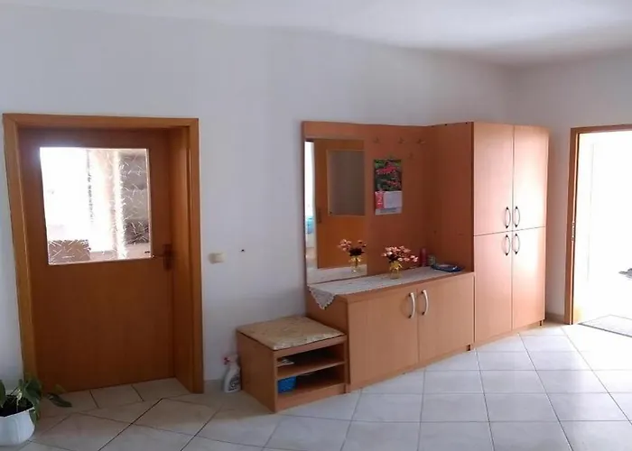 Vesna * Seget Vranjica